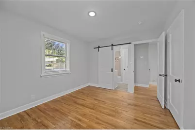 940 N Peace Haven Road, Winston-Salem, NC 27104 - Photo 15