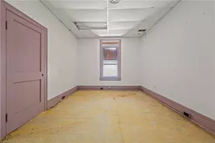 220 S Scales St, Reidsville, NC 27320 - Photo 37