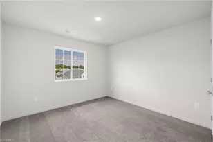 10 Arcola Ct, Greensboro, NC 27405 - Photo 21