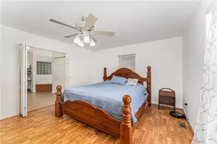 634 E Swannanoa Ave, Liberty, NC 27298 - Photo 35