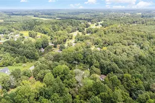 634 E Swannanoa Ave, Liberty, NC 27298 - Photo 21