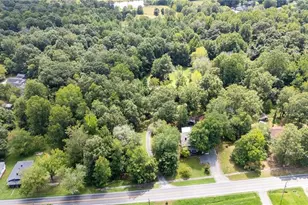 634 E Swannanoa Ave, Liberty, NC 27298 - Photo 23