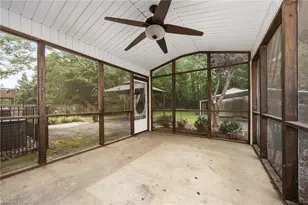 304 Cypress Dr, Reidsville, NC 27320 - Photo 31