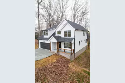 205 Crestwood Drive, Pilot Mountain, NC 27041 - Photo 19