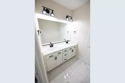 205 Crestwood Drive, Pilot Mountain, NC 27041 - Photo 9