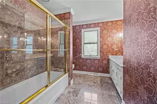 1122 Kensington Dr, High Point, NC 27262 - Photo 23