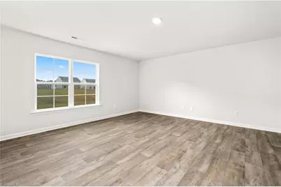 304 Aspen Place Court, Thomasville, NC 27360 - Photo 7