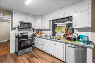 3637 Carver School Rd, Winston-Salem, NC 27105 - Photo 9