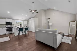 300 Willowbrook Dr, Thomasville, NC 27360 - Photo 5