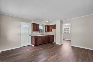 300 Willowbrook Dr, Thomasville, NC 27360 - Photo 33