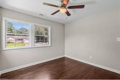 300 Willowbrook Drive, Thomasville, NC 27360 - Photo 23