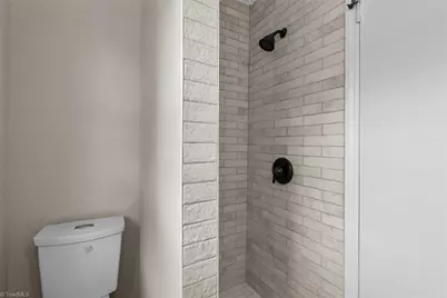 300 Willowbrook Drive, Thomasville, NC 27360 - Photo 39