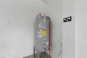 1412 Youngs Mill Rd, Greensboro, NC 27406 - Photo 41