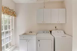 4208 E Cabarrus Ct, Greensboro, NC 27407 - Photo 23