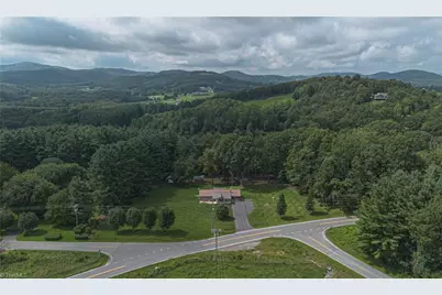 834 Pine Swamp Road, Sparta, NC 28675 - Photo 9