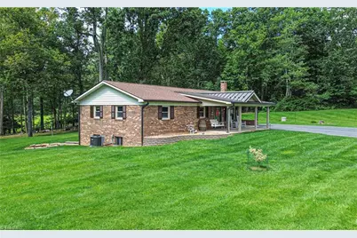 834 Pine Swamp Road, Sparta, NC 28675 - Photo 3