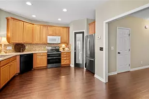 4032 Comrie Ln, Burlington, NC 27215 - Photo 7