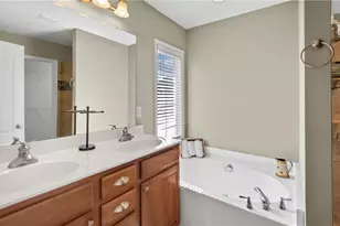 4032 Comrie Ln, Burlington, NC 27215 - Photo 27