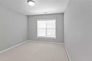 4032 Comrie Ln, Burlington, NC 27215 - Photo 17