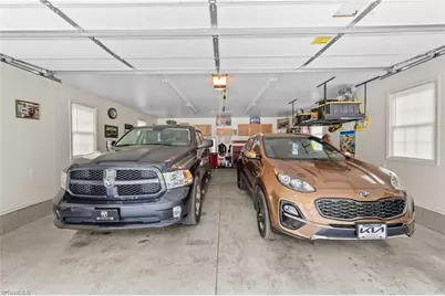 6904 Campbell Road, Pleasant Garden, NC 27313 - Photo 31