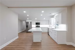 205 Key St, Pilot Mountain, NC 27041 - Photo 7