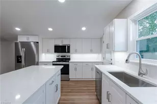 205 Key St, Pilot Mountain, NC 27041 - Photo 9