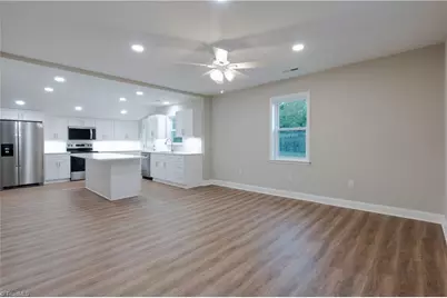 205 Key Street, Pilot Mountain, NC 27041 - Photo 5