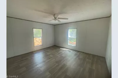 484 Avenue K, Lexington, NC 27292 - Photo 7