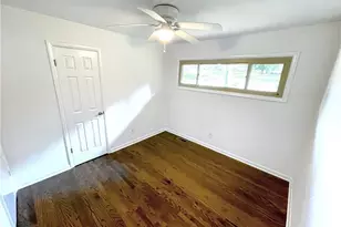 3101 Canterbury St, Greensboro, NC 27408 - Photo 17