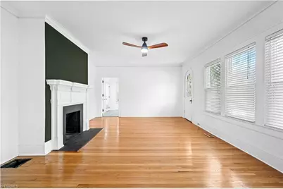 316 Spring Street, Thomasville, NC 27360 - Photo 9