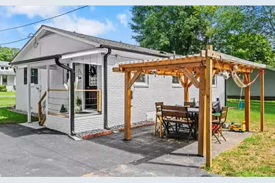 200 S New Street, Liberty, NC 27298 - Photo 13