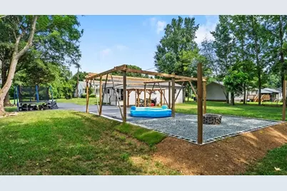 200 S New Street, Liberty, NC 27298 - Photo 17