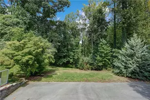 1006 Oakcrest Dr, Reidsville, NC 27320 - Photo 43