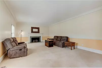 1006 Oakcrest Drive, Reidsville, NC 27320 - Photo 5