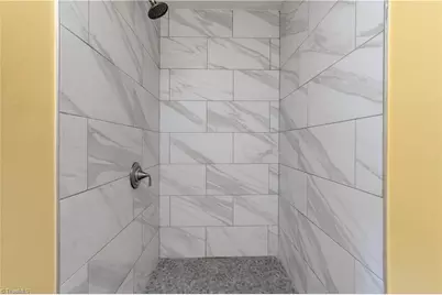 1006 Oakcrest Drive, Reidsville, NC 27320 - Photo 23