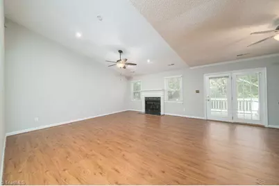 506 Westpark Circle, Winston-Salem, NC 27103 - Photo 3