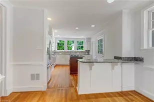 209 W Bessemer Ave, Greensboro, NC 27401 - Photo 15