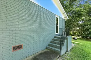 304 Roanoke St, Reidsville, NC 27360 - Photo 27