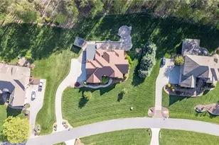 7716 Chesterbrooke Dr, Greensboro, NC 27455 - Photo 7