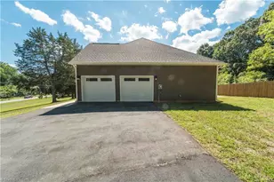 10265 N Nc Hwy 150, Clemmons, NC 27012 - Photo 33