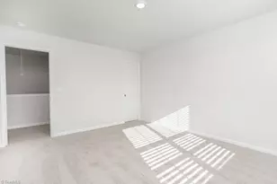 3016 Middle Creek Ln, Greensboro, NC 27405 - Photo 25