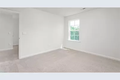 3018 Middle Creek Lane, Greensboro, NC 27405 - Photo 13