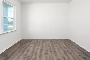 3018 Middle Creek Ln, Greensboro, NC 27405 - Photo 3