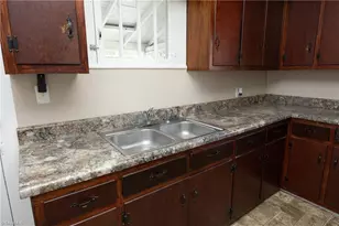 1731 E Webb Ave, Burlington, NC 27217 - Photo 11
