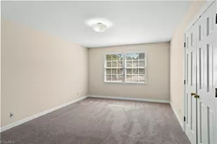 344 Hanover Arms Ct, Winston-Salem, NC 27104 - Photo 15