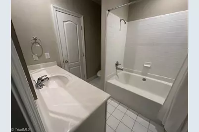 11 Park Village Lane #D, Greensboro, NC 27455 - Photo 15