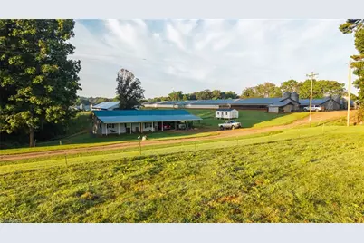 167 Buck Hollow Trail, Ararat, NC 27007 - Photo 37