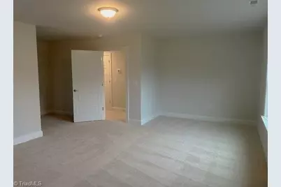 5673 Falkirk Drive, Greensboro, NC 27409 - Photo 21