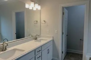 5673 Falkirk Dr, Greensboro, NC 27409 - Photo 23