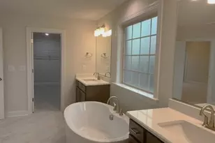 5679 Falkirk Dr, Greensboro, NC 27409 - Photo 13